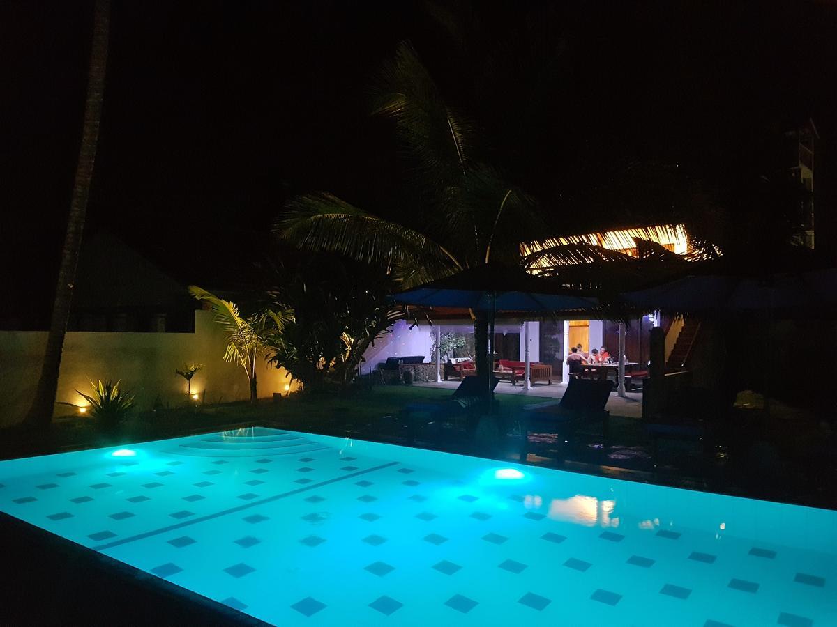 Tropical Beach House Hikkaduwa Exterior foto